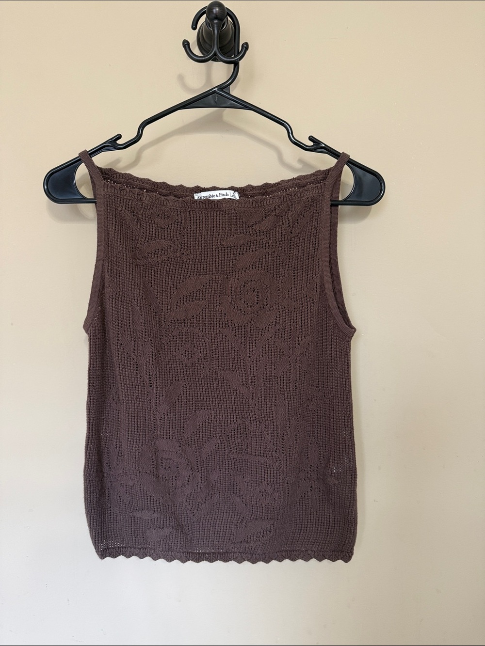 Abercrombie Boatneck crochet tank